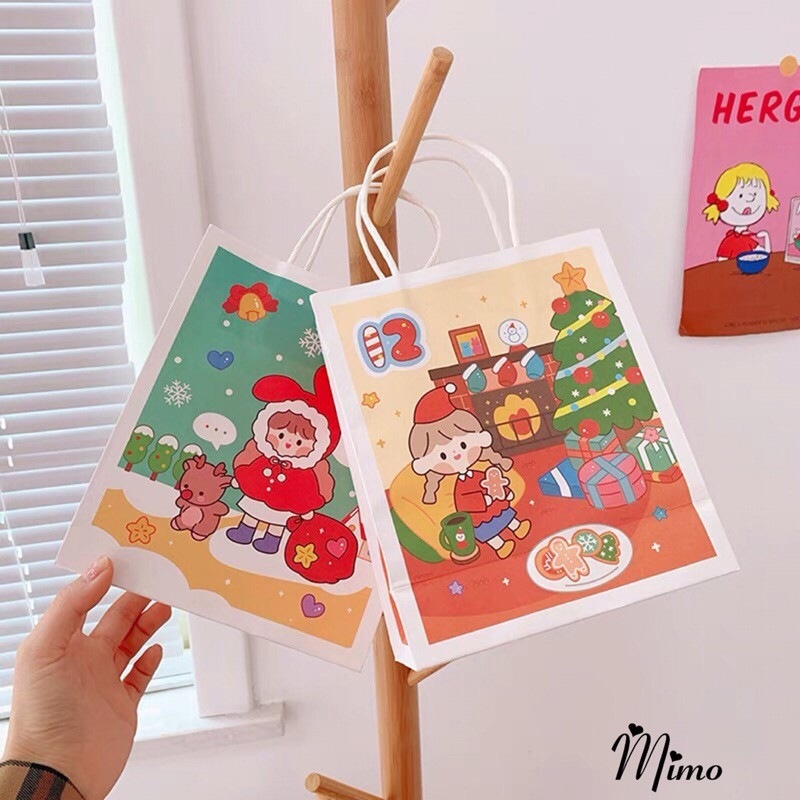 Túi đựng quà giấy in hình họa tiết Merry Christmas mẫu mới họa tiết cô gái, người tuyết... 4 màu lựa chọn