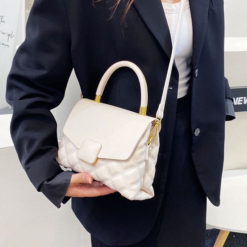 Túi đeo chéo IELGY khóa từ tính đính đá thời trang Hàn Quốc cho nữ