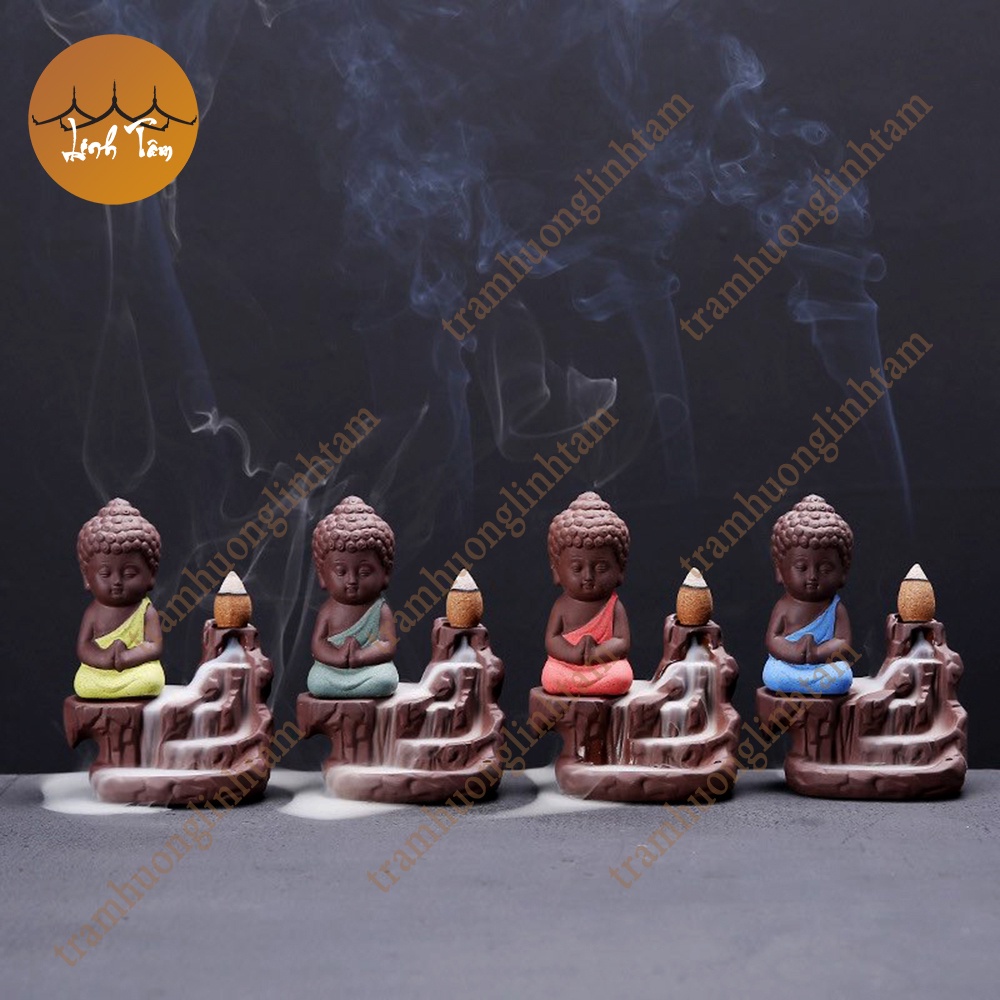 Thác khói trầm hương tặng 1 nụ trầm phật tọa thiền bên núi tksp80