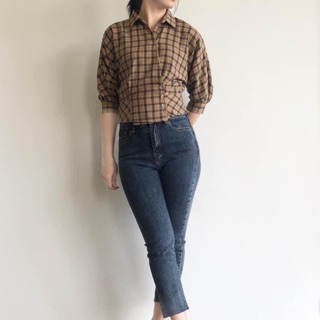 Sơ mi kẻ nâu tây tôn da, lạ mắt