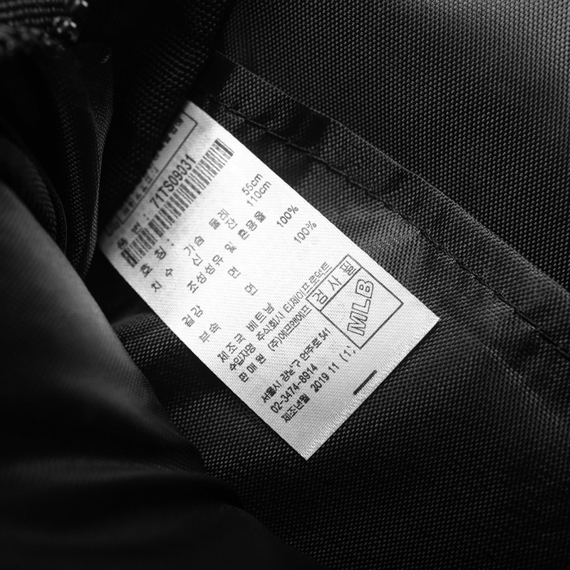 Túi đeo chéo ny mlb denim dáng đứng unisex chất bò có tem mác