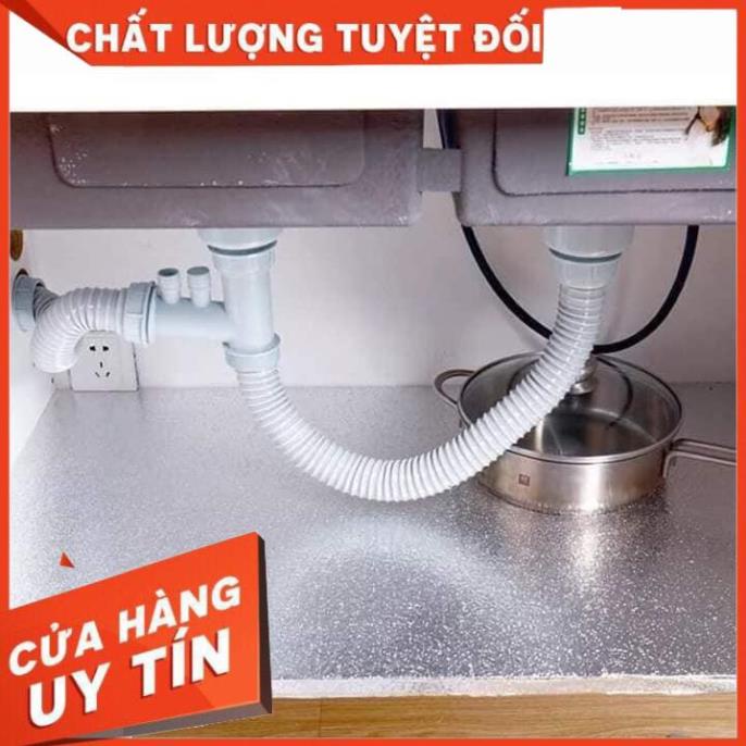 Cuộn giấy bạc dán bếp cách nhiệt, miếng decal dán tường nhà bếp chống thấm bền đẹp