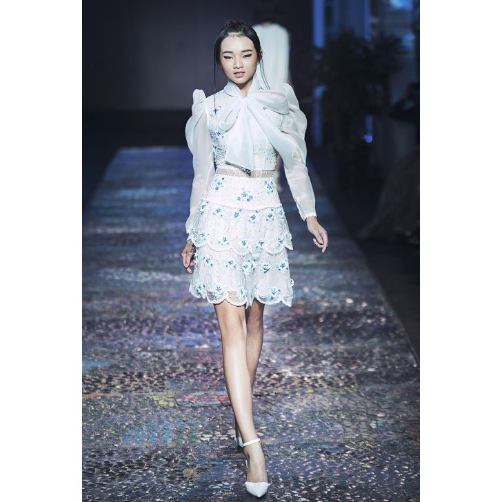 Đầm Lê Thanh Hòa, size S