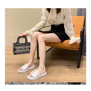 Dép bánh mì độn đế chữ ysl