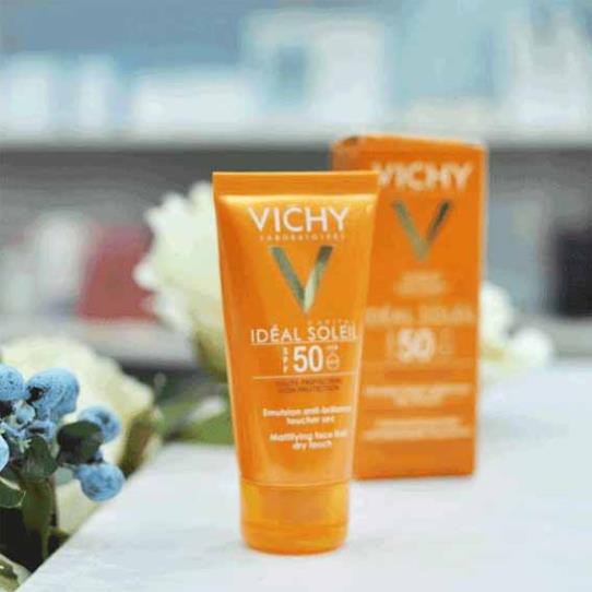 FREESHIP - Kem Chống Nắng Vichy Emusion Ideal Soleil SPF50 Mattifying Face Fluid Dry Touch 𝕕𝕤