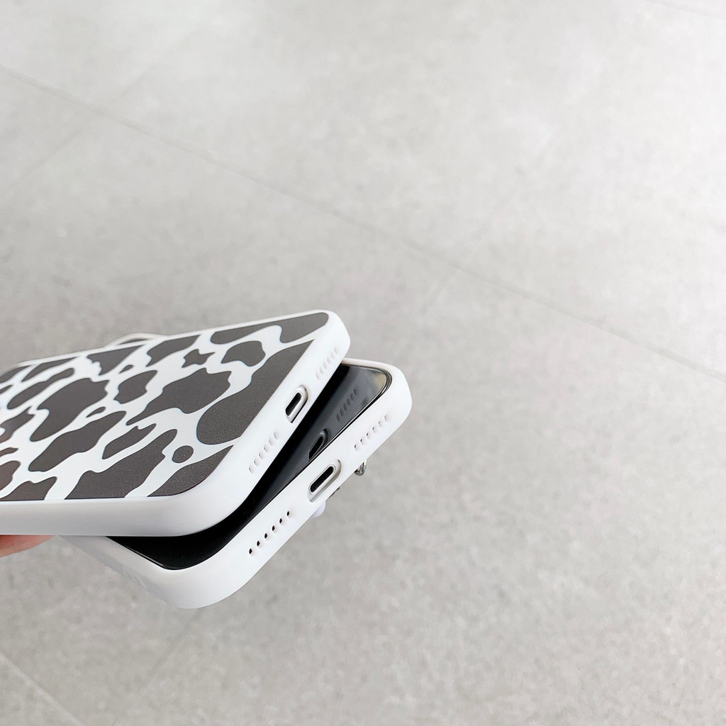 Ốp lưng chống rơi in họa tiết bò sữa có dây đeo tay cho iPhone 11 Pro X Xs Max 7 8Plus XR 12 12 mini 12 pro 12 pro max