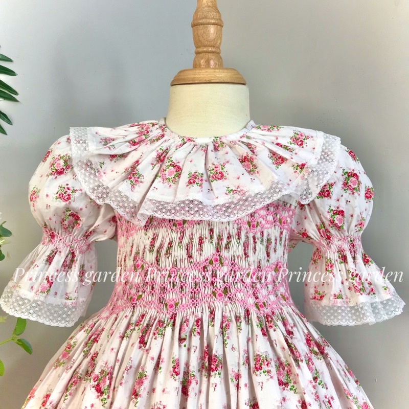 ĐẦM SMOCK HOA NHÍ