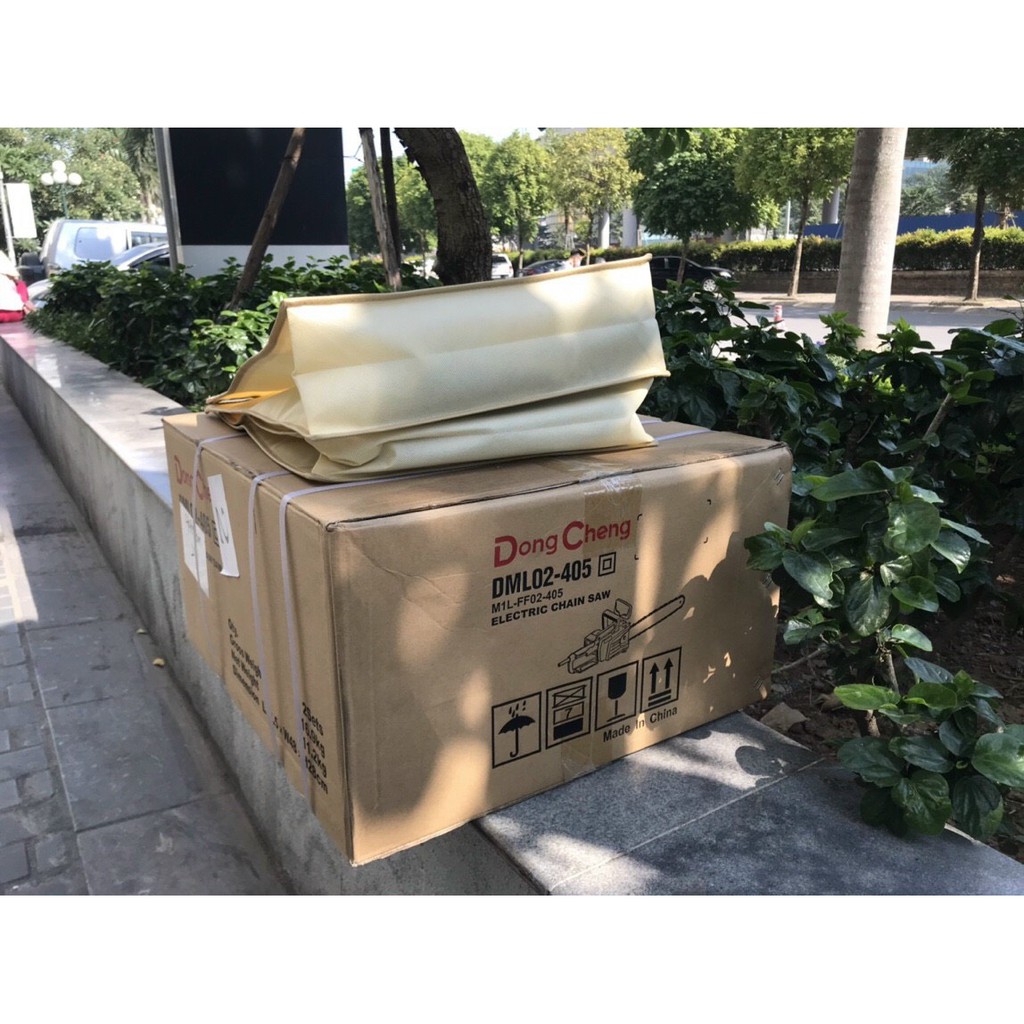 Máy Cưa Xích, Máy Cưa Xích Điện, Dongcheng, DML03-405, 1300W - Công Suất Lớn, Độ Bền Cao