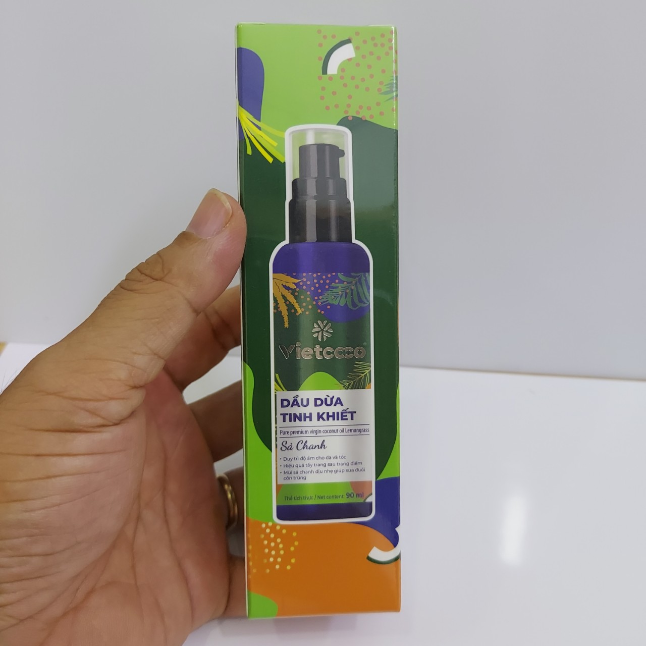 Dầu dừa tinh khiết Vietcoco hương sả chanh 90ml - dưỡng da - dưỡng tóc | BigBuy360 - bigbuy360.vn