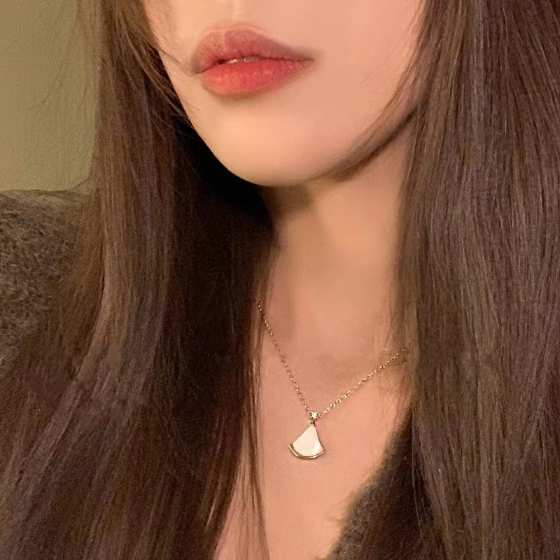 Dây Chuyền Mặt Hình Vỏ Sò Phong Cách Thời Trang Đơn Giản Sang Trọng Cho Nữ