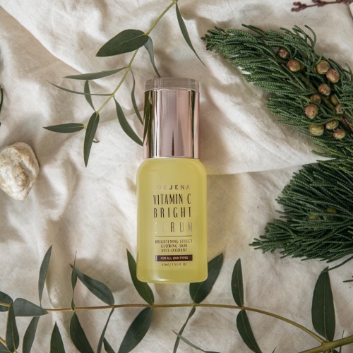 Tinh chất làm sáng và chống lão hóa Orjena Vitamin C Bright Serum 45ml - Date 4/7/2024