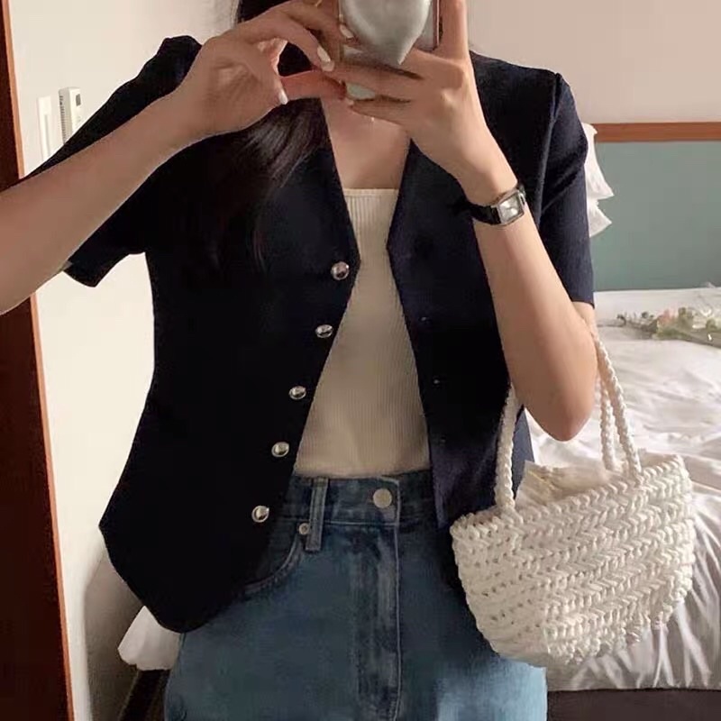 Áo khoác blazer ngắn tay tối giản