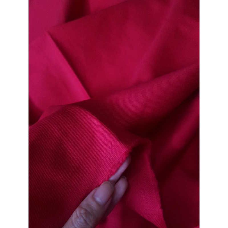Kaki cotton mềm đỏ đô, chuẩn vest, mảnh 1m6 + 1m (1 lỗ nhỏ cuối vải)