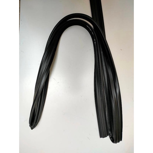 Gioăng dẫn kính lên xuống Altis đời 2002-2007