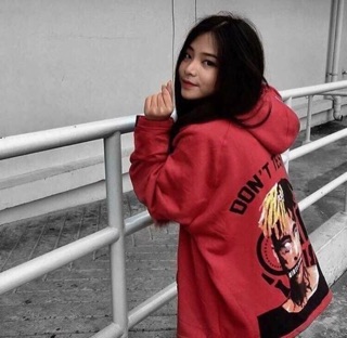Hoodie đỏ hình ( ảnh thật )
