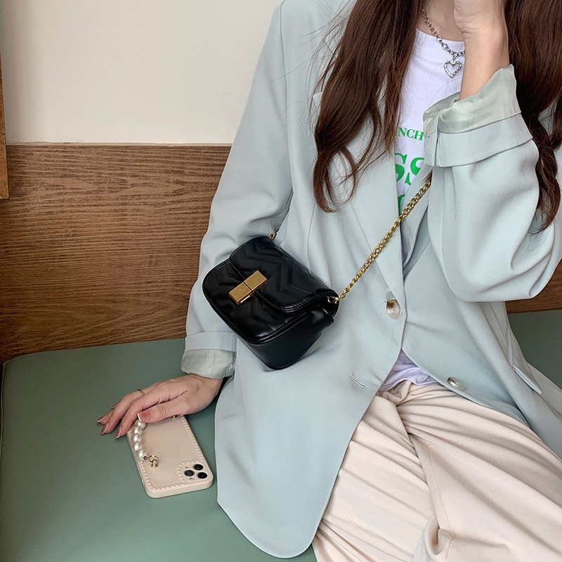 Túi xách vuông nhỏ đeo chéo đeo vai da PU mềm phối dây xích