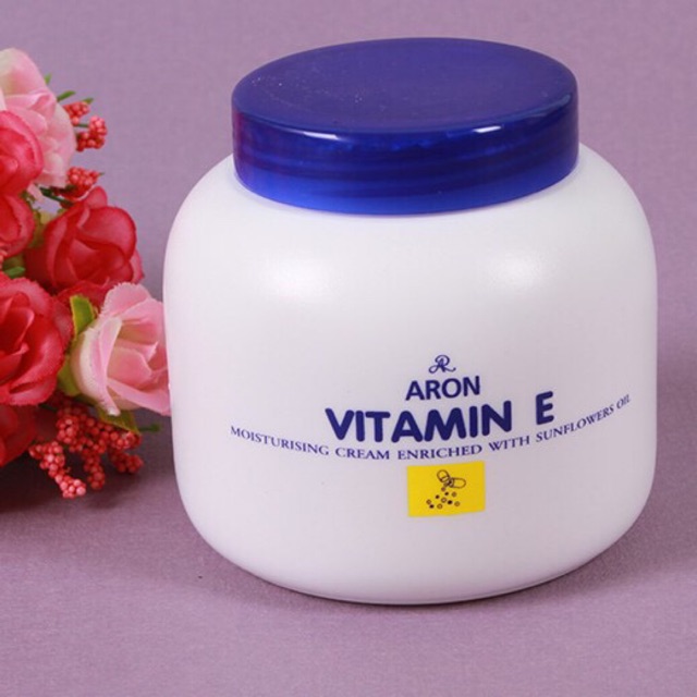 Kem Vitamin E dưỡng ẩm cho da