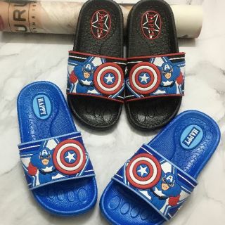 DÉP QUAI NGANG SIÊU NHÂN CHO BÉ TRAI 2 MÀU ĐEN XANH