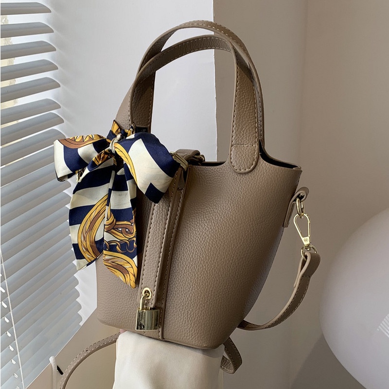 Túi Xách bucket 2022 Thời Trang Nữ