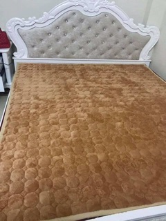 Thảm trải giường