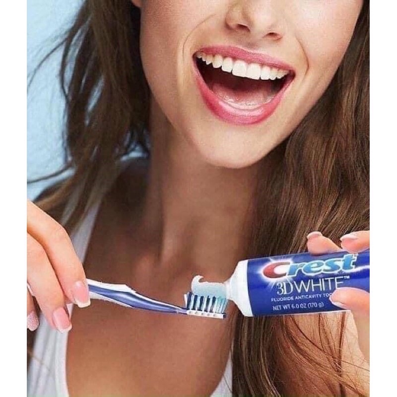 Kem đánh răng siêu trắng sạch mảng ố Crest 3D White Advanced Triple Whitening 158g Mỹ