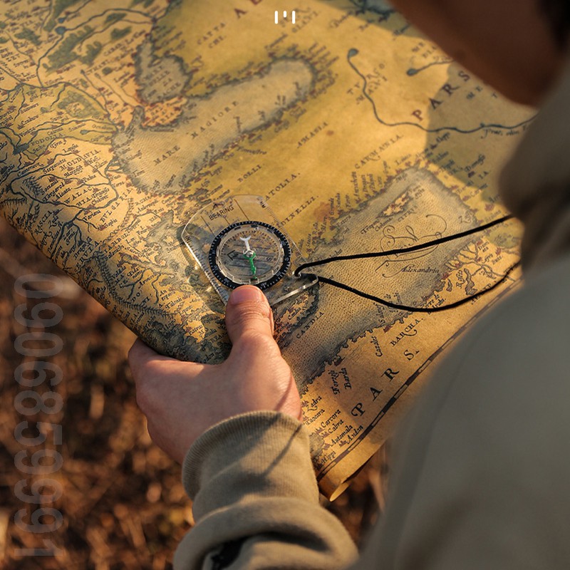 La bàn sinh tồn dã ngoại có thước đo tỉ lệ