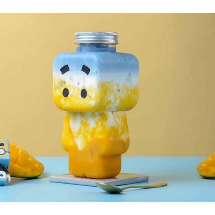 Chai nhựa Robot đựng trà sữa, nước ép hoa quả 500ml có nắp đậy bằng nhôm và dây đeo, mũ len, khăn len