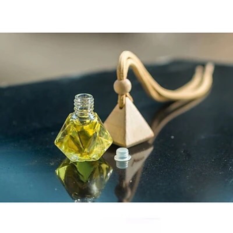 Tinh Dầu Treo Xe, Treo Phòng.