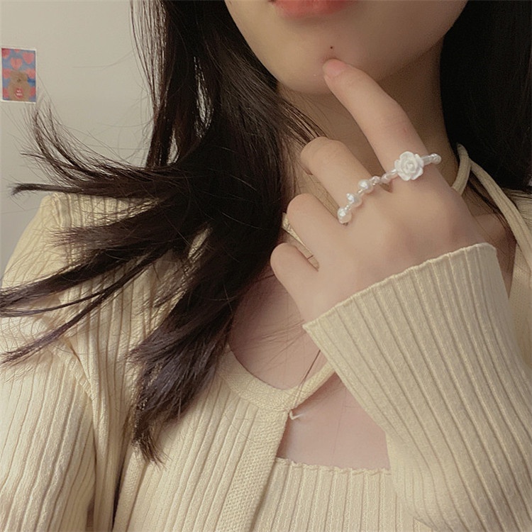 Set Hai Nhẫn Co Giãn Đính Ngọc Trai Xinh Xắn