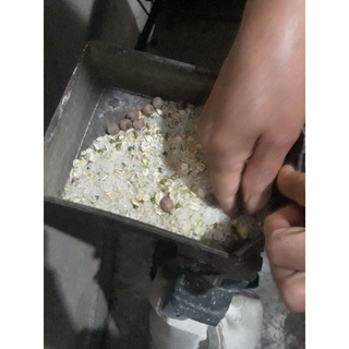 BỘT Ăn Dặm cho trẻ từ 4 tháng tuổi NGHIỀN VÀ MIX HẠT THEO YÊU CẦU