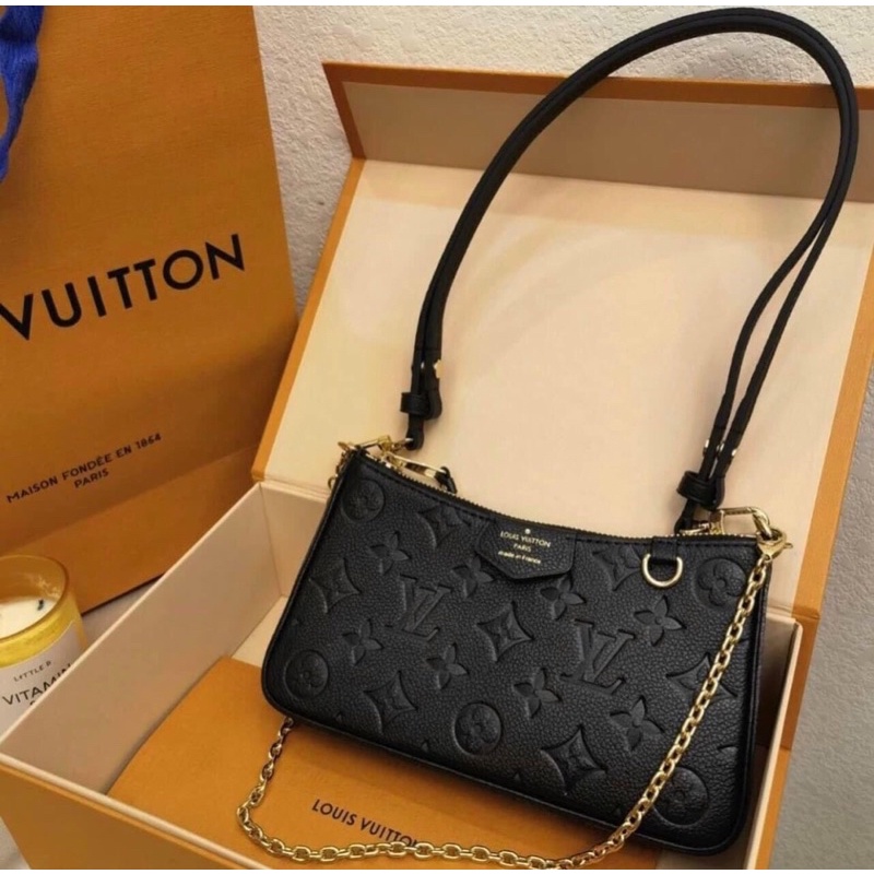 Túi lv kẹp nách có quai đeo