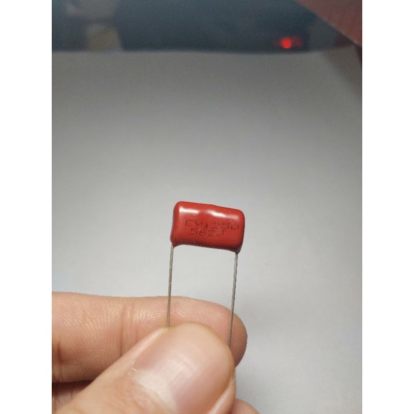 Tụ 562j 1250V 5.6nF màu nâu P16mm