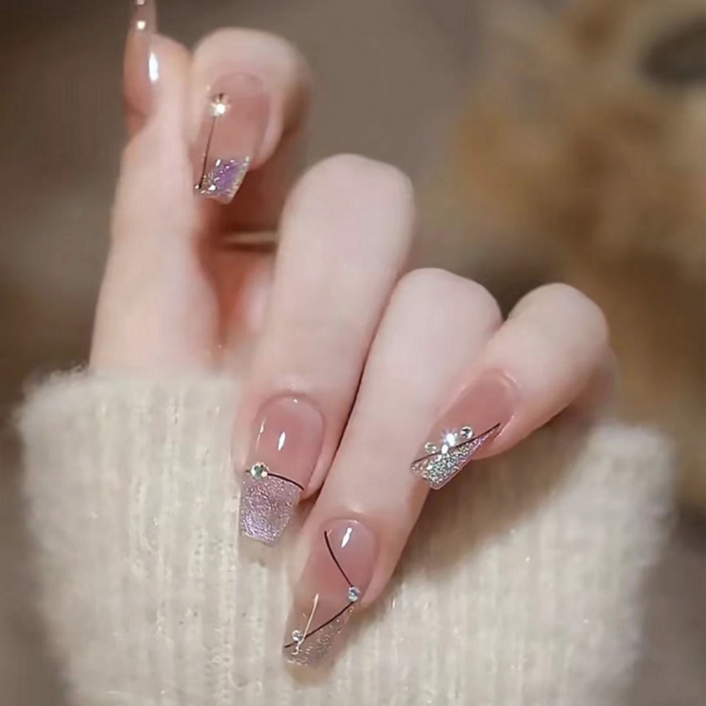 Miếng Dán Trang Trí Móng Tay Dễ Tháo Rời D028