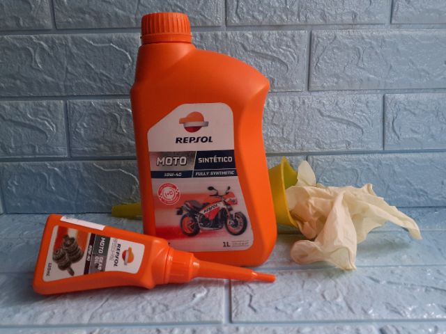 Bộ COMBO SẢN PHẨM REPSOL SCOOTER MB NHỚT MÁY 10W40 0.8L và NHỚT HỘP SỐ REPSOL GEAR  OIL 120ml