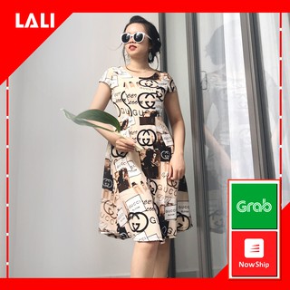 Đầm họa tiết dáng xòe, váy xòe tay ngắn cổ tròn