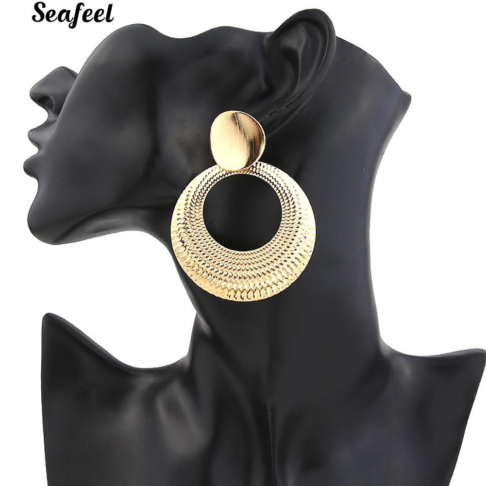 Khuyên tai dáng tròn lớn kiểu dáng sang trọng thời trang