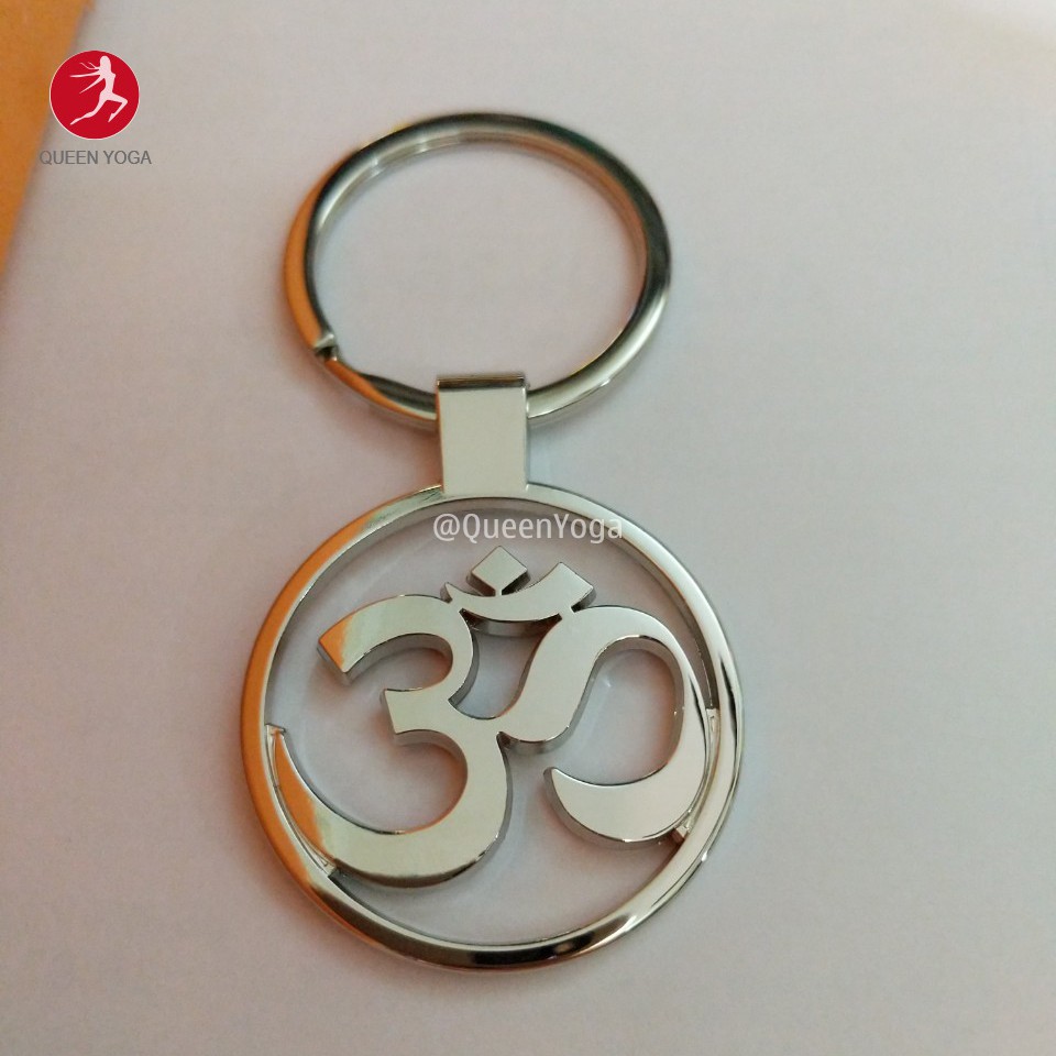 Móc Khóa Yoga Chữ OM Kim Loại Cao Cấp QUEEN YOGA