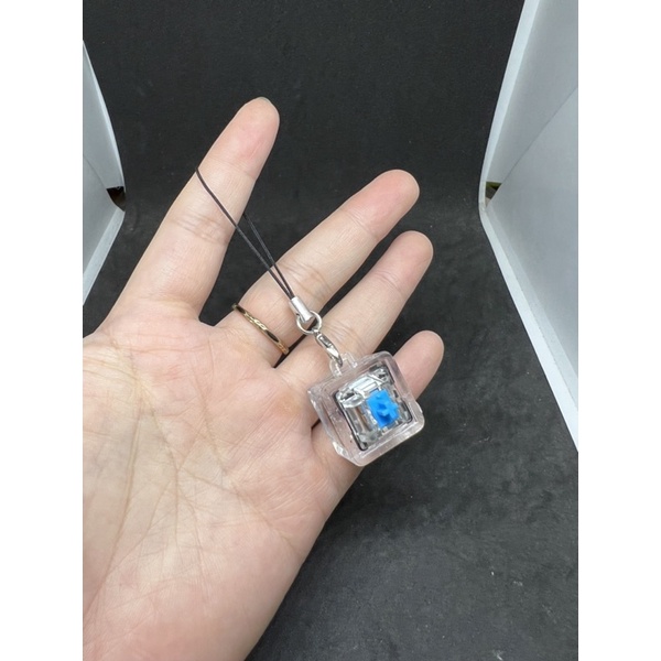 Móc khoá nút bàn phím cơ đèn LED Keycap