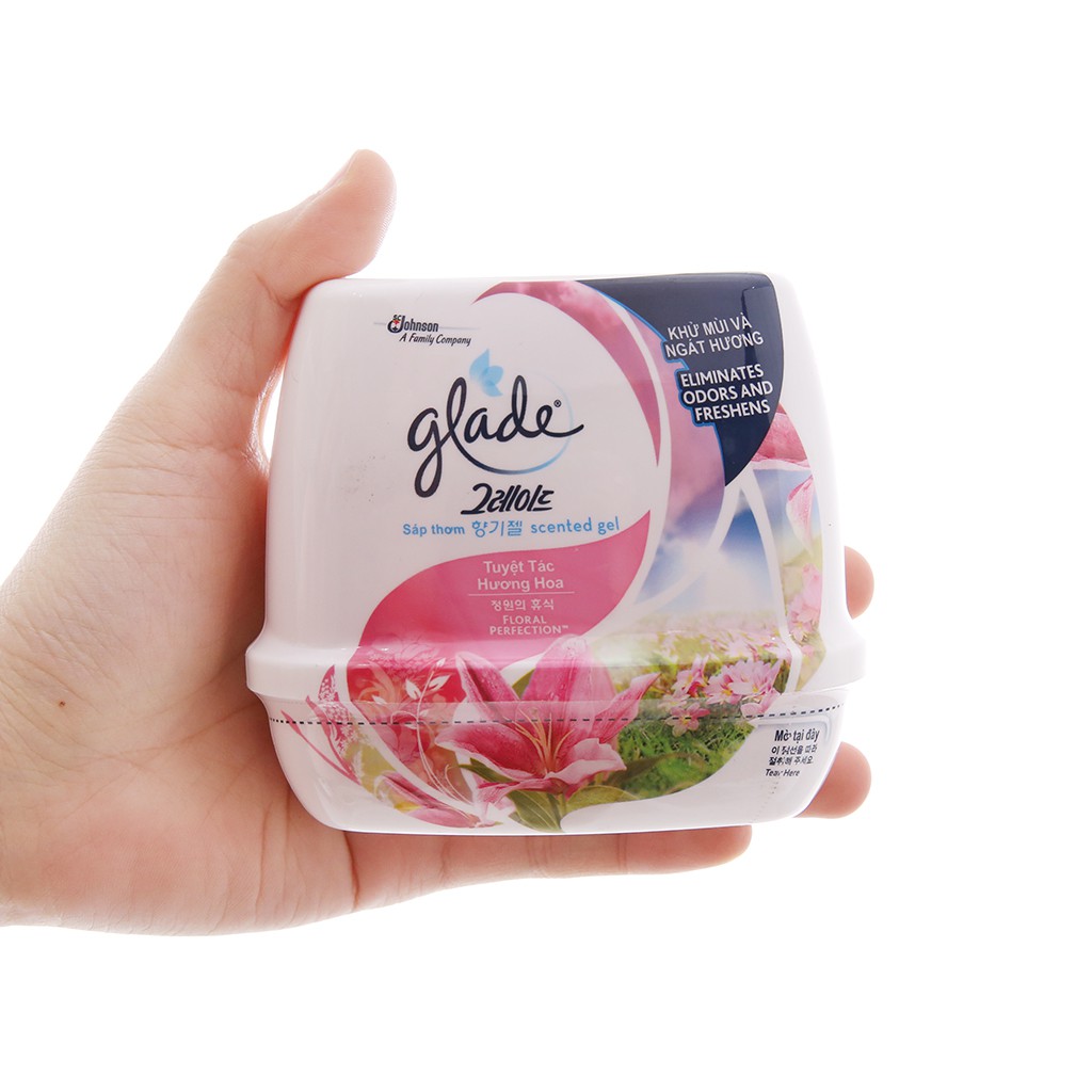 Sáp thơm Glade hương hoa lily 180g