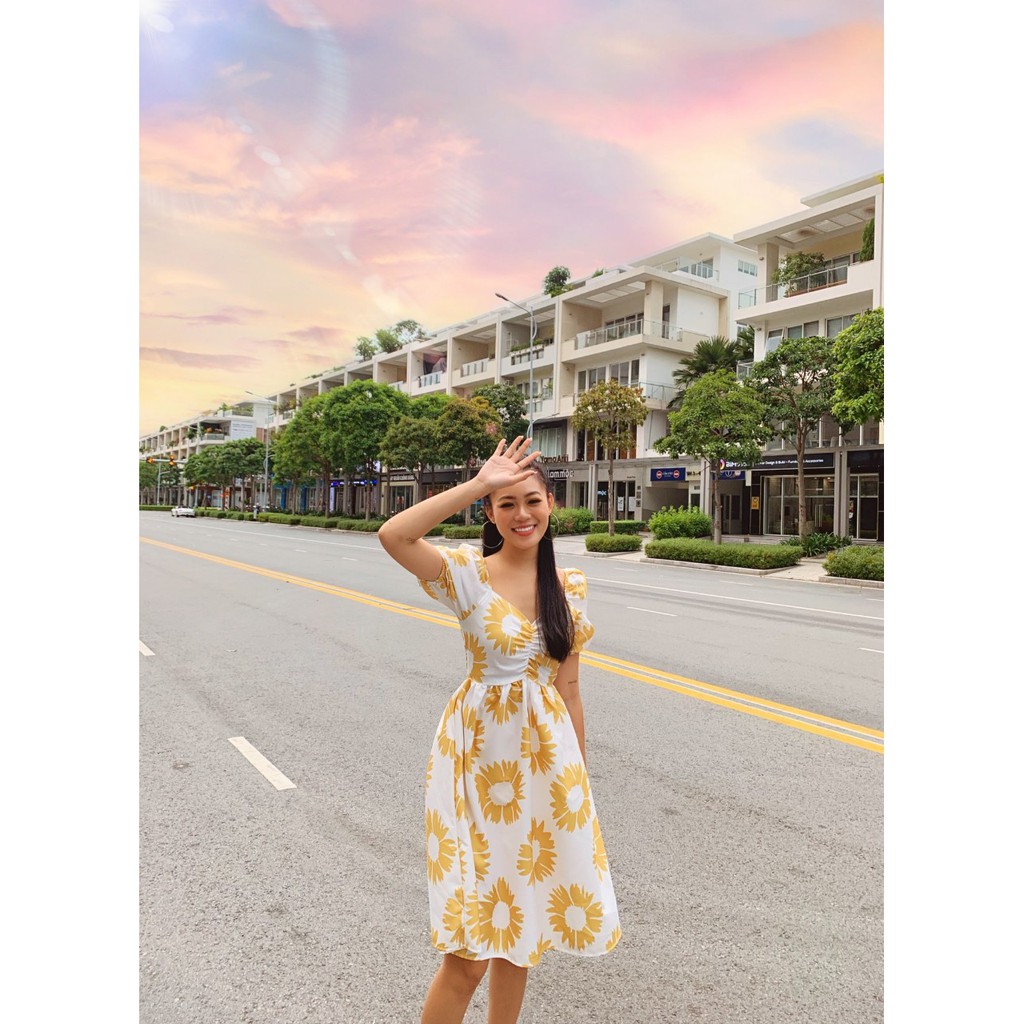 Đầm hoa hướng dương vàng