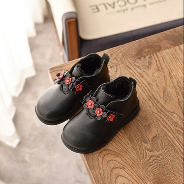BOOT CỔ THẤP ĐÍNH HOA DA PU
