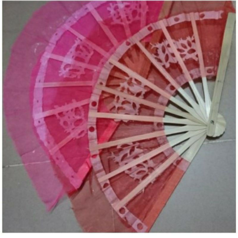 Quạt múa vải voan