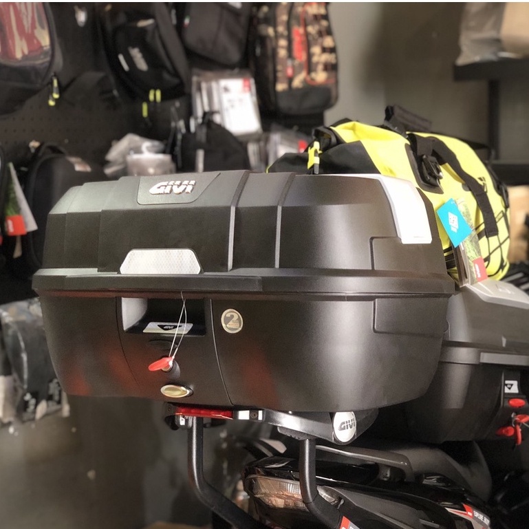 Thùng Sau Givi B45NM ATLAS - Thùng Givi Chính Hãng 45L Gắn Sau Xe Máy - Bạn Phượt
