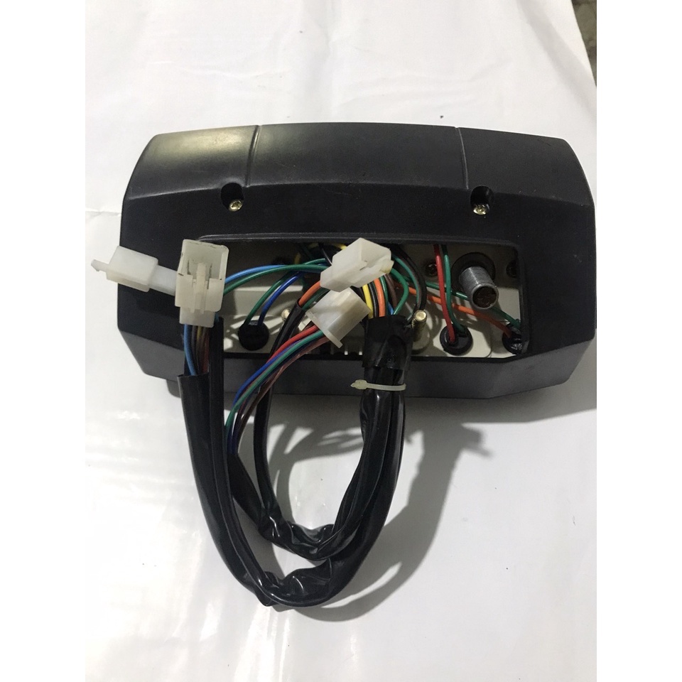 Đồng hồ tròn và đồng hồ vuông dành cho các dòng xe ba gác, xe ba bánh