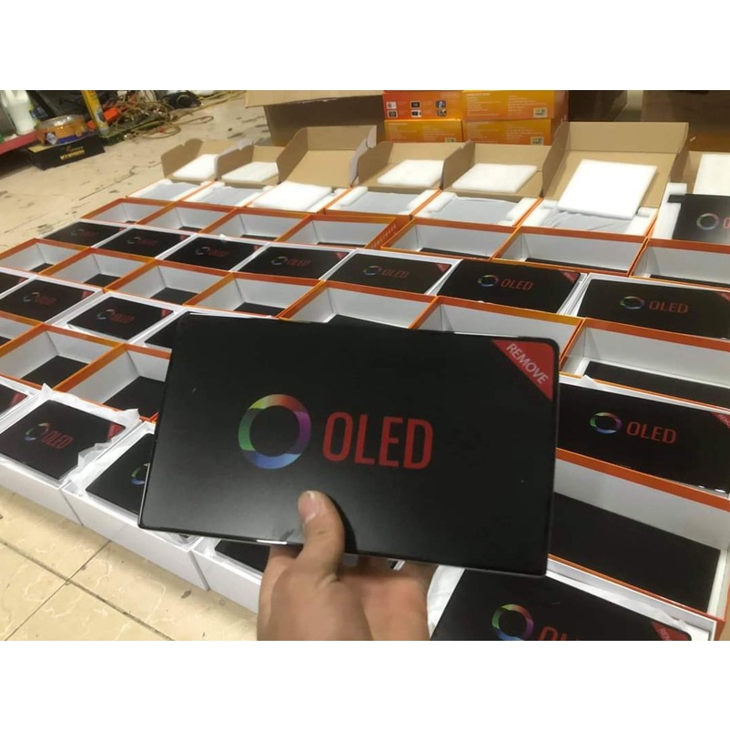 Màn hình Android ô tô Oled C2 new 2022 Ram 2Gb, 32Gb Chip 8 nhân có chia đôi màn hình