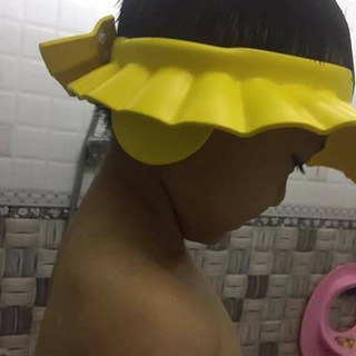 Mũ tắm chắn nước cho bé