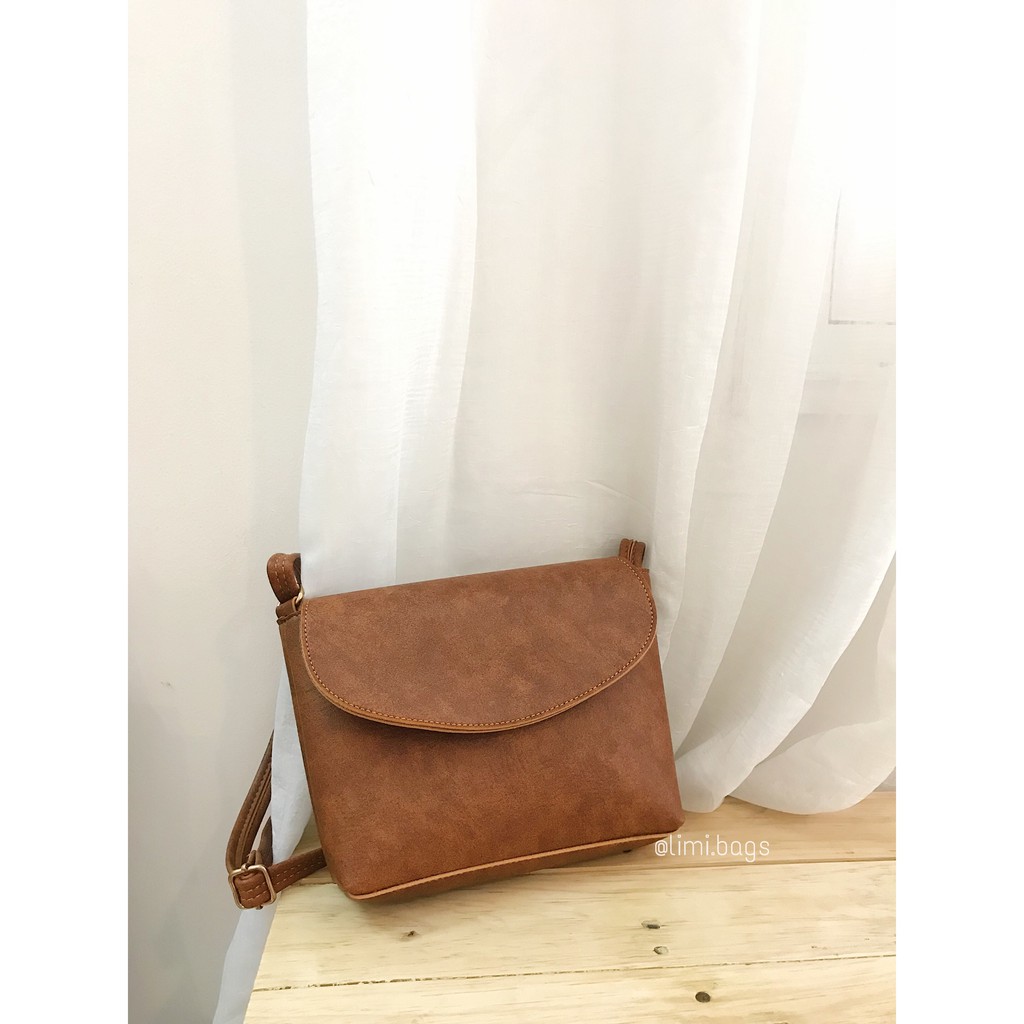 Túi da đeo chéo nữ dáng hộp thư mini đi chơi cute vintage Hàn Quốc CUL limi bags | BigBuy360 - bigbuy360.vn