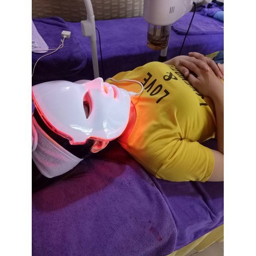 Mặt Nạ Ánh Sáng Sinh Học 7 Màu Hàn Quốc