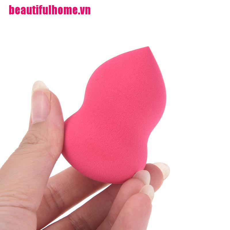Dụng Cụ Trang Điểm Thiết Kế Tiện Dụng