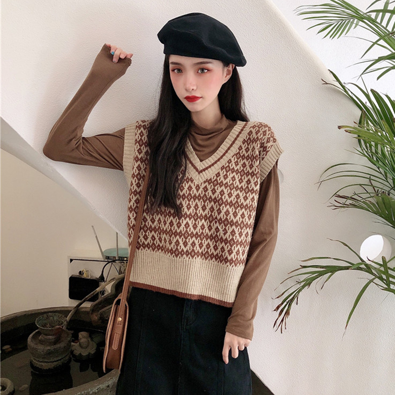 Áo dệt kim cộc tay cổ chữ V họa tiết kẻ ô thời trang | BigBuy360 - bigbuy360.vn